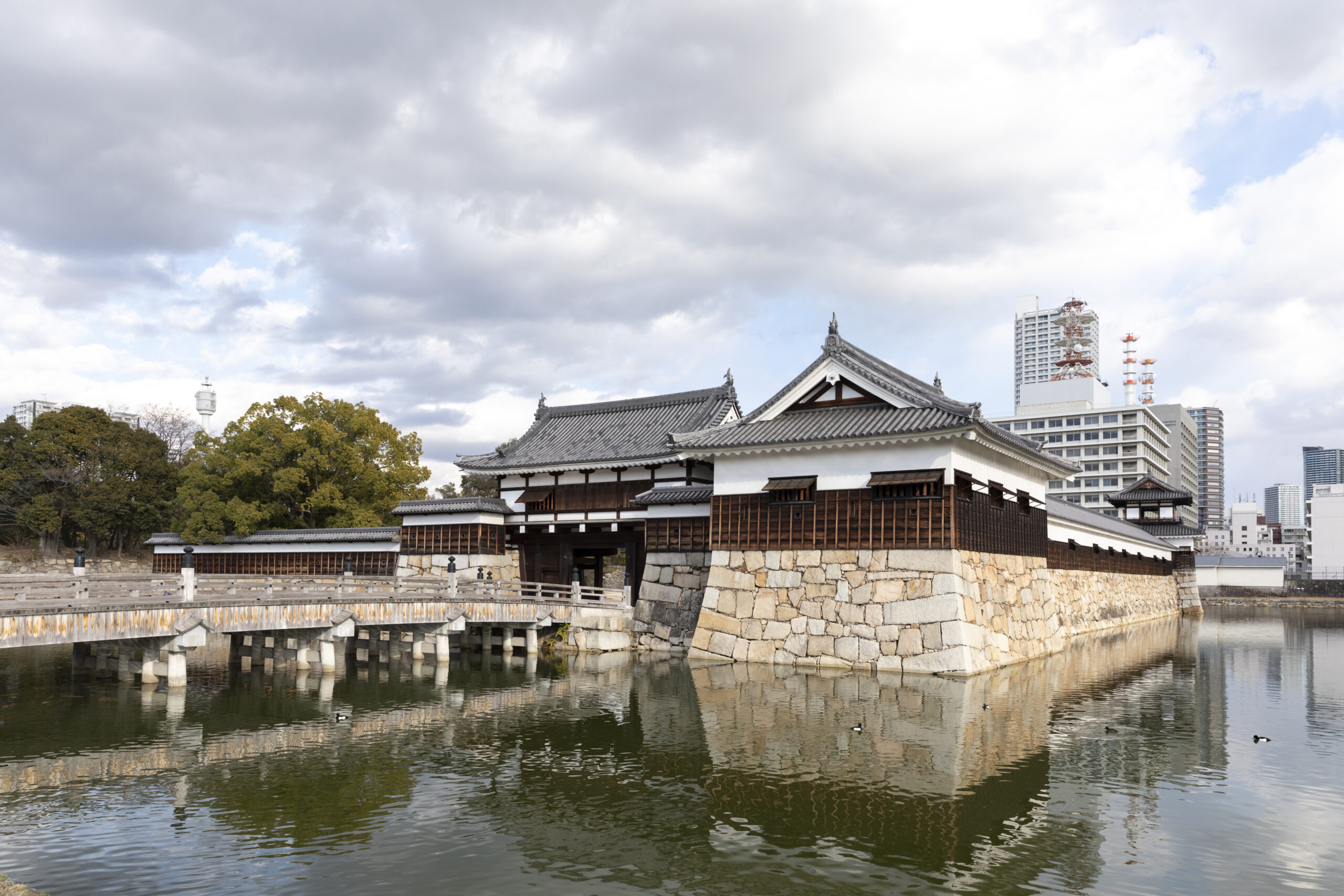 どこかで？ゲンビ and DOMANI「村上友重＋黒田大スケ」 - 展覧会